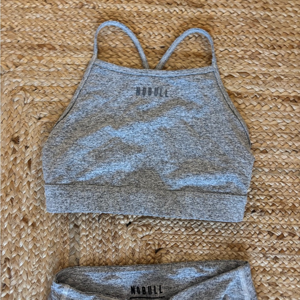 FULL SET NOBULL Heather Gray Sports Bra and Cropped Legging Set